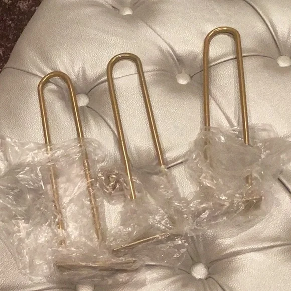 Bella Villa Living Faux Fur Foot Stool. NEW IN BOX - Picture 4 of 7